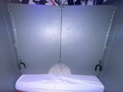 Spectrum ABQ, body lounge with chains, Kinktoberfest 2025